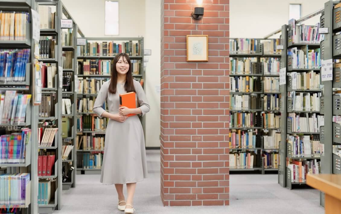 附属図書館