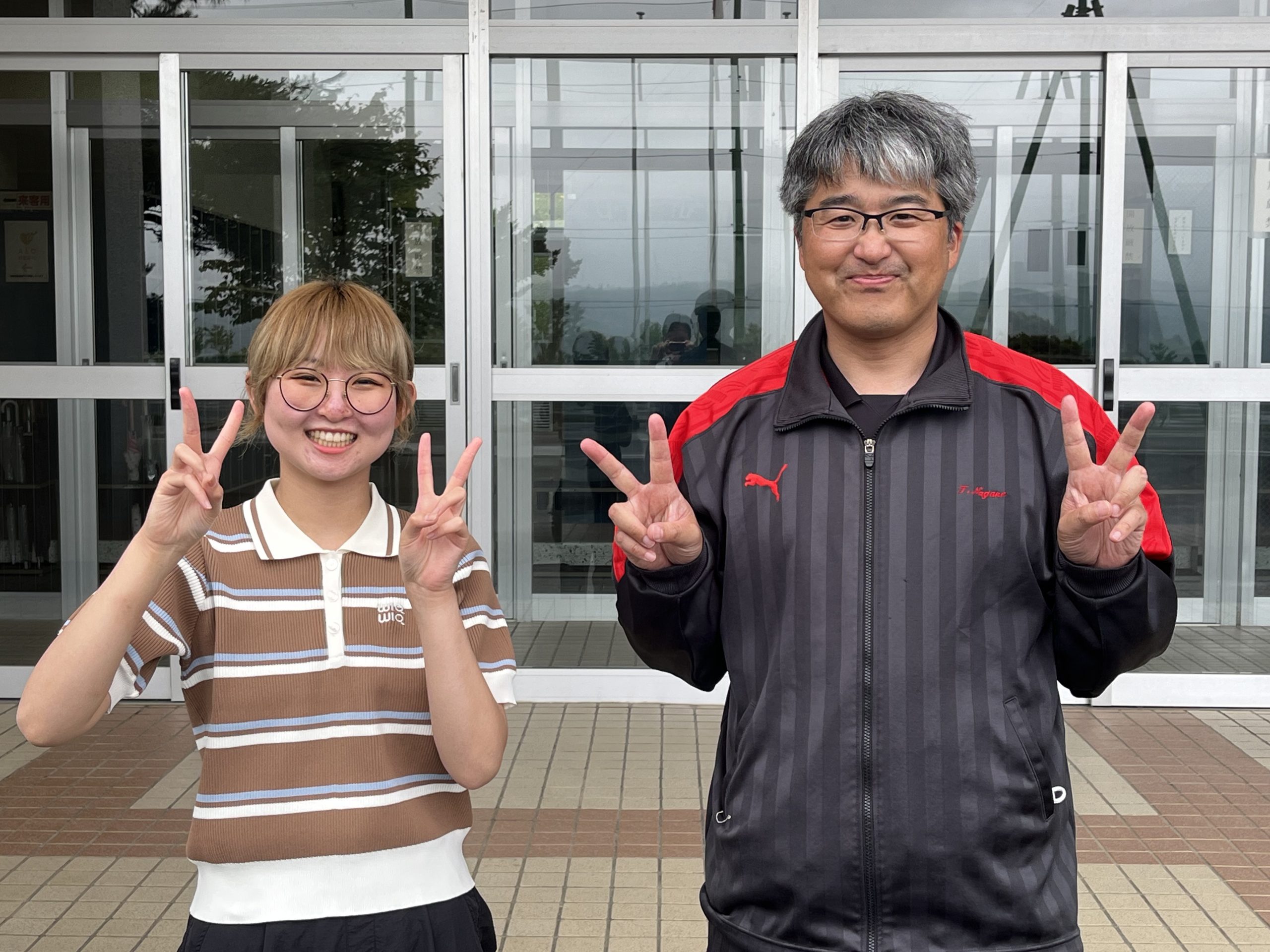 「先生方のご指導は今も心の中で生きています」遠藤 帆乃さんが平取高校　長根先生、中村先生に感謝を届ける母校訪問